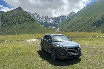 Hyundai Tucson 2020 4x4 rental vehicle photo 3