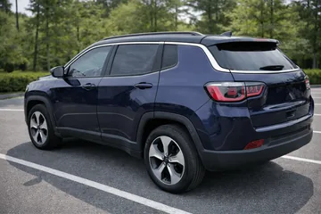 Jeep Compass 2019 4x4 rental vehicle photo 2